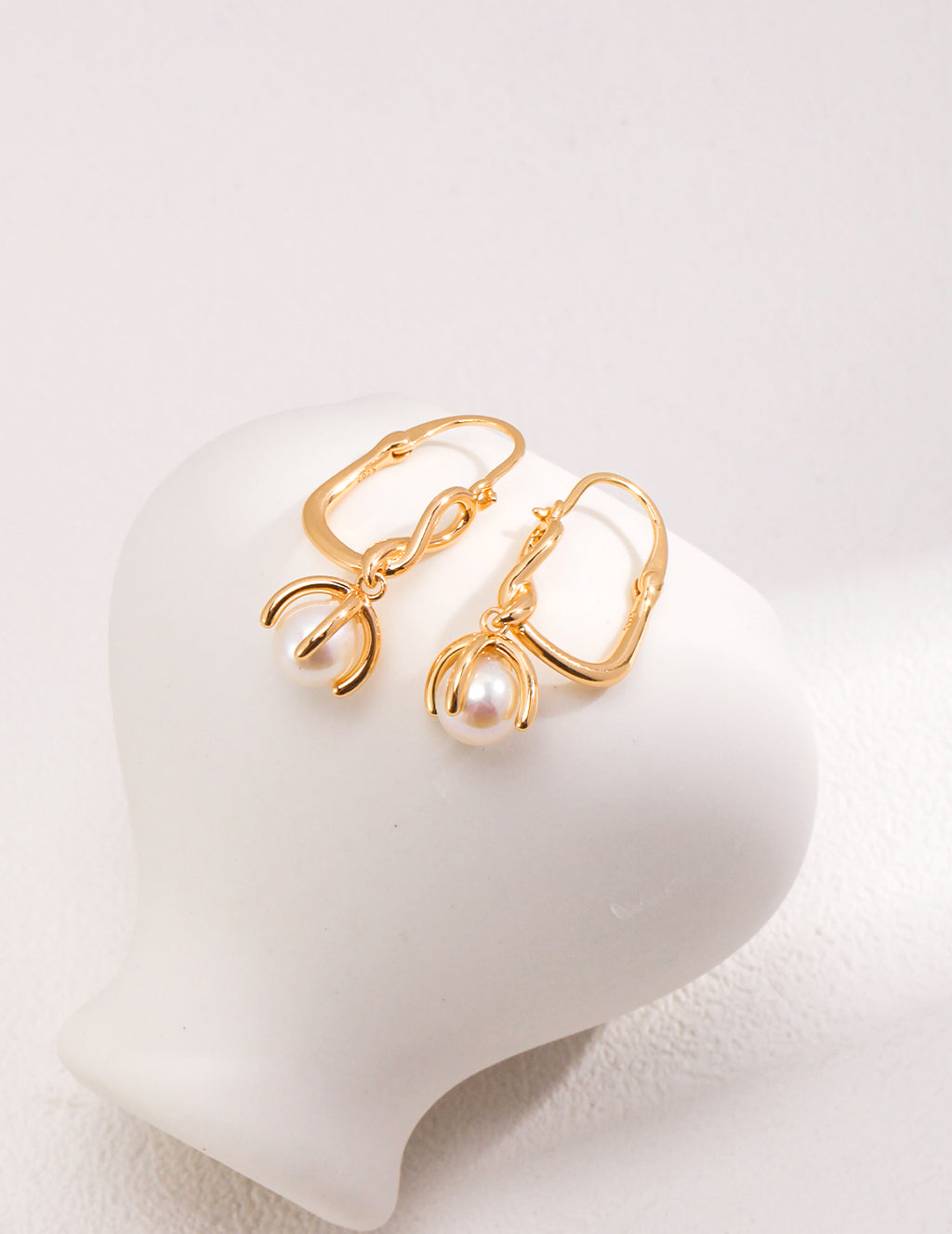 925 Sterling Silver Natural Pearl Earrings - Vintage Gold