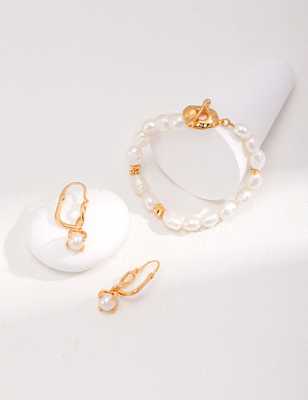 925 Sterling Silver Natural Pearl Earrings - Vintage Gold