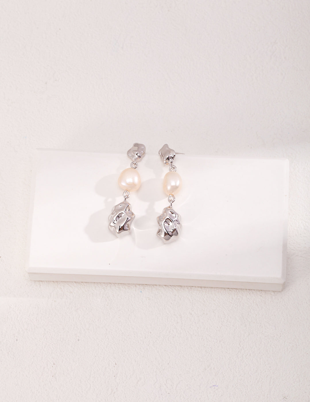925 Sterling Silver Natural Pearl Earrings - Vintage Gold