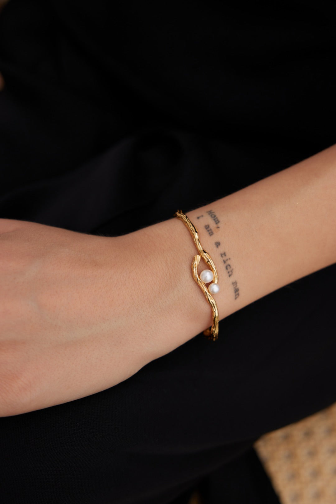 925 Sterling Silver Natural Pearl Bangle - Silver