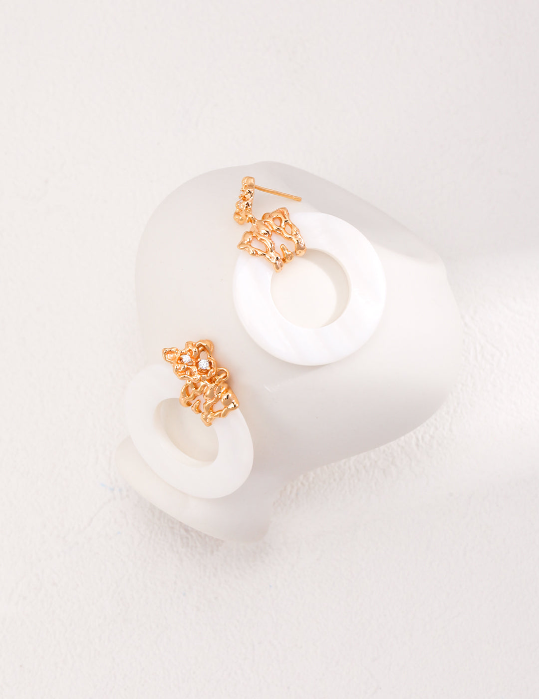 925 Sterling Silver Shell Earrings - Silver