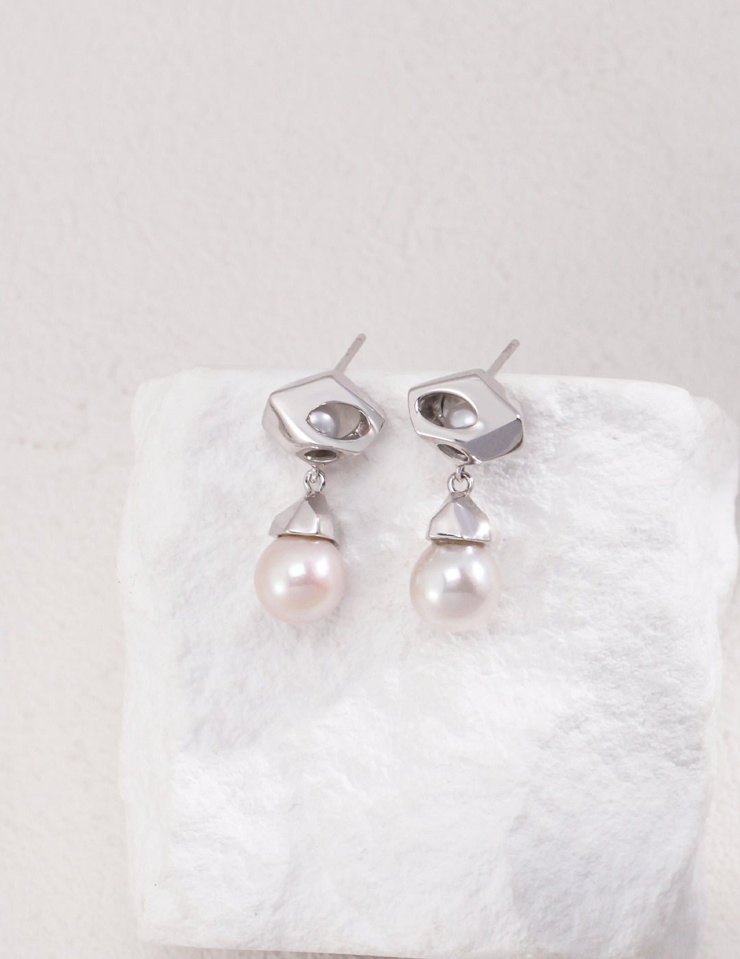 925 Sterling Silver Natural Pearl Earrings - Silver