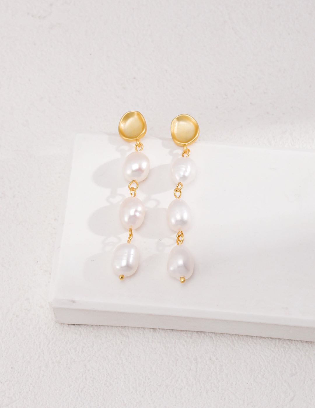925 Sterling Silver Natural Baroque Pearl Earrings - Vintage Gold