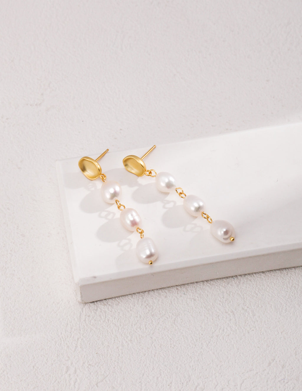 925 Sterling Silver Natural Baroque Pearl Earrings - Vintage Gold