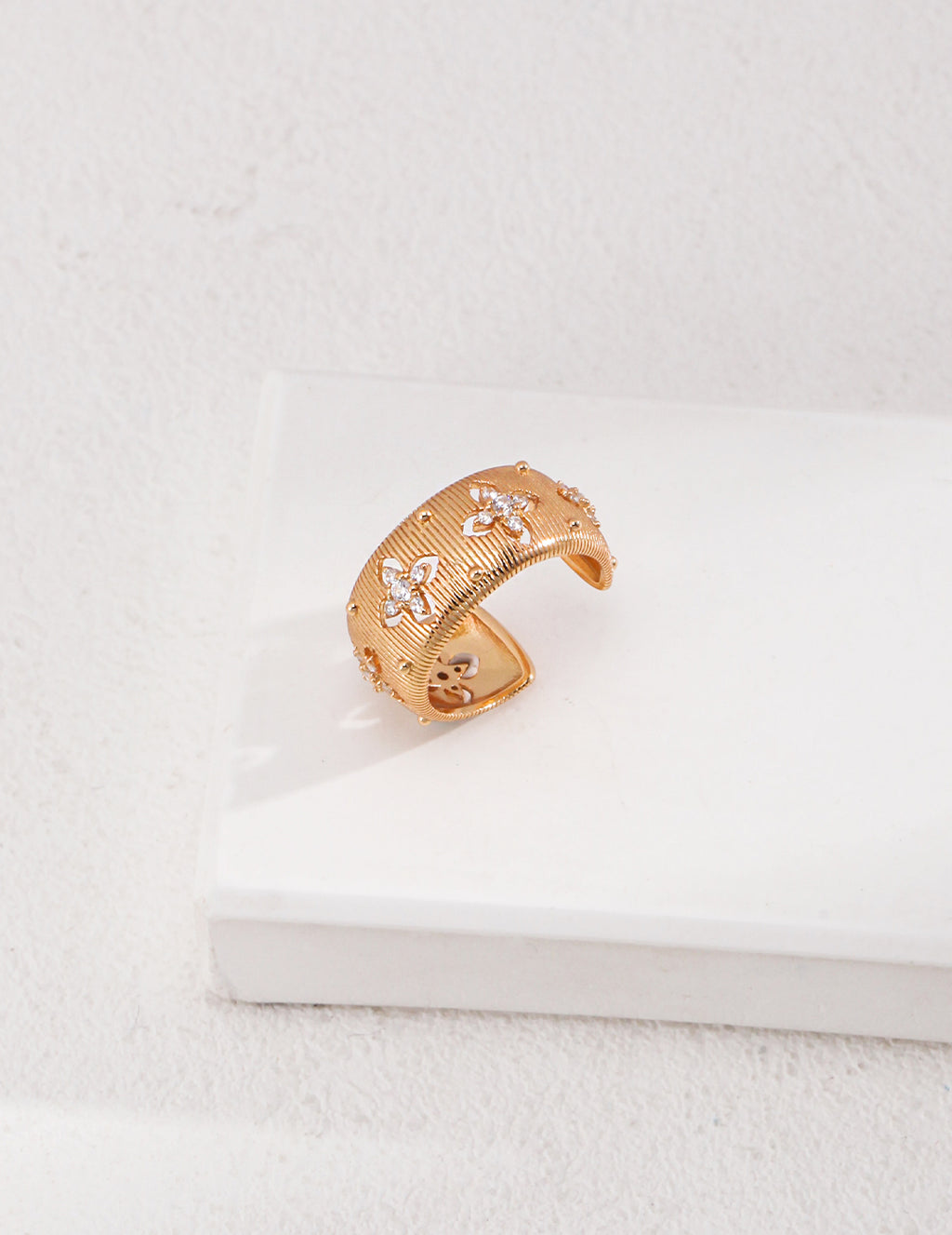 925 Sterling Silver Cubic Zirconia Ring - Silver