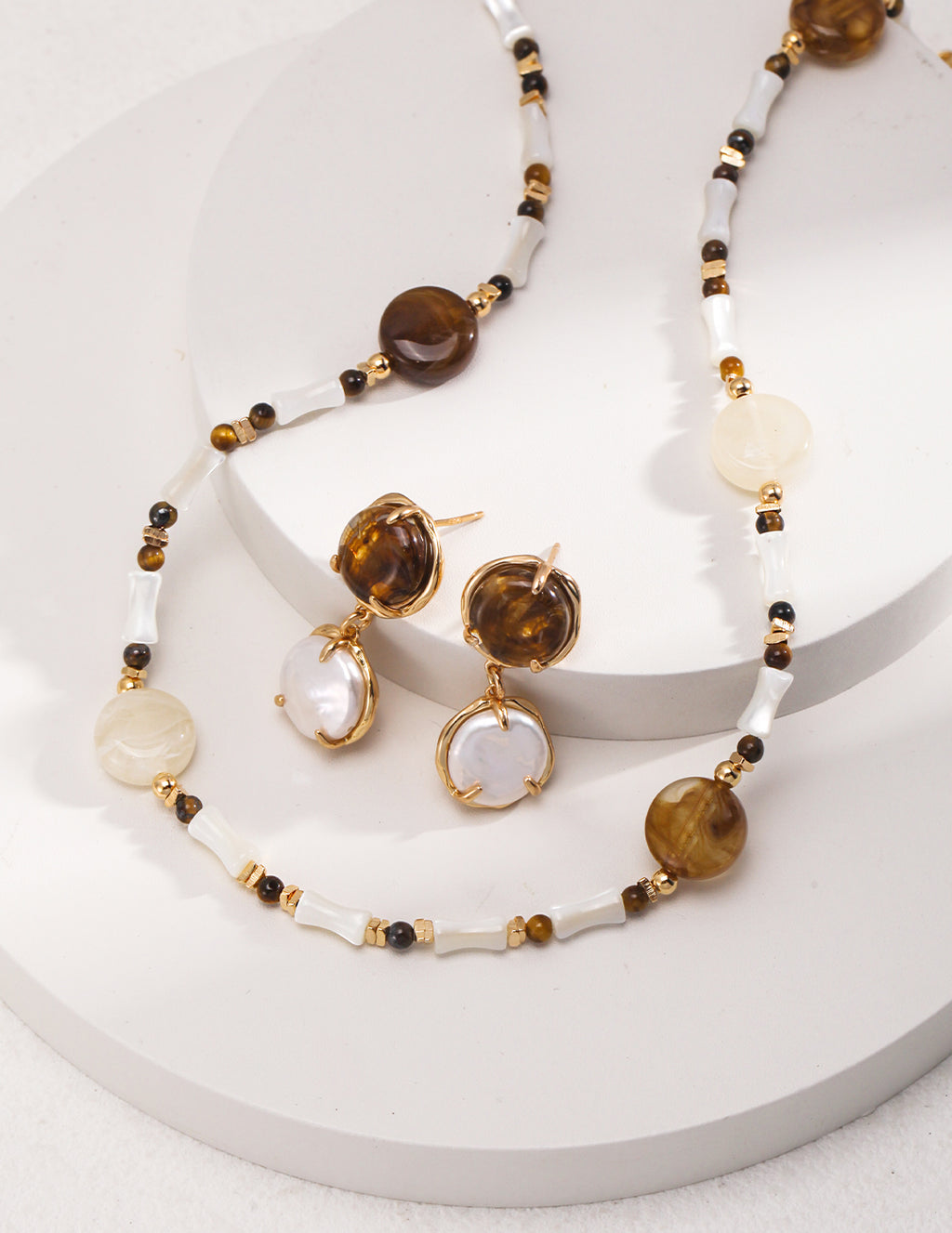 925 Sterling Silver Natural Pearl and 圆片珠 Earrings - Silver
