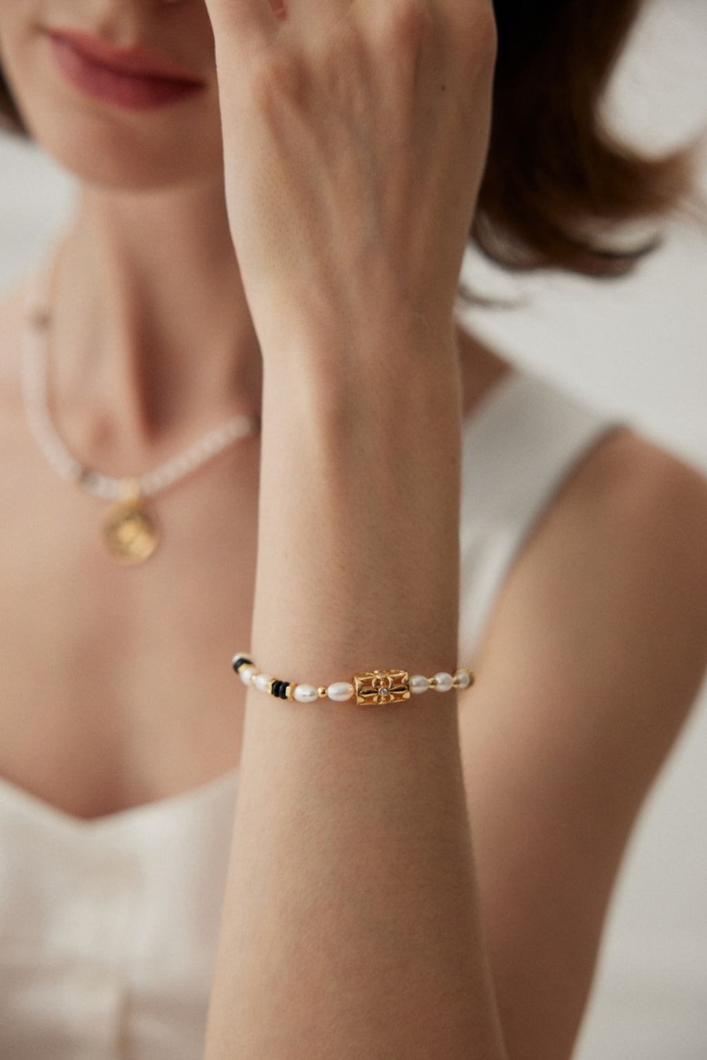 925 Sterling Silver Natural Pearl, Mother of Pearl and Black Agate Bracelet, product view 2