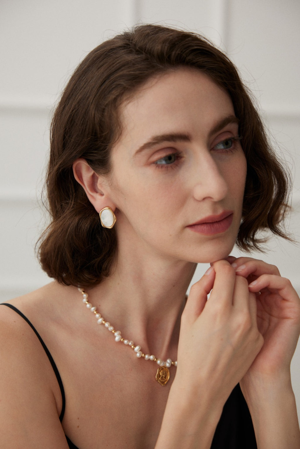 925 Sterling Silver Mother of Pearl Earrings - Silver