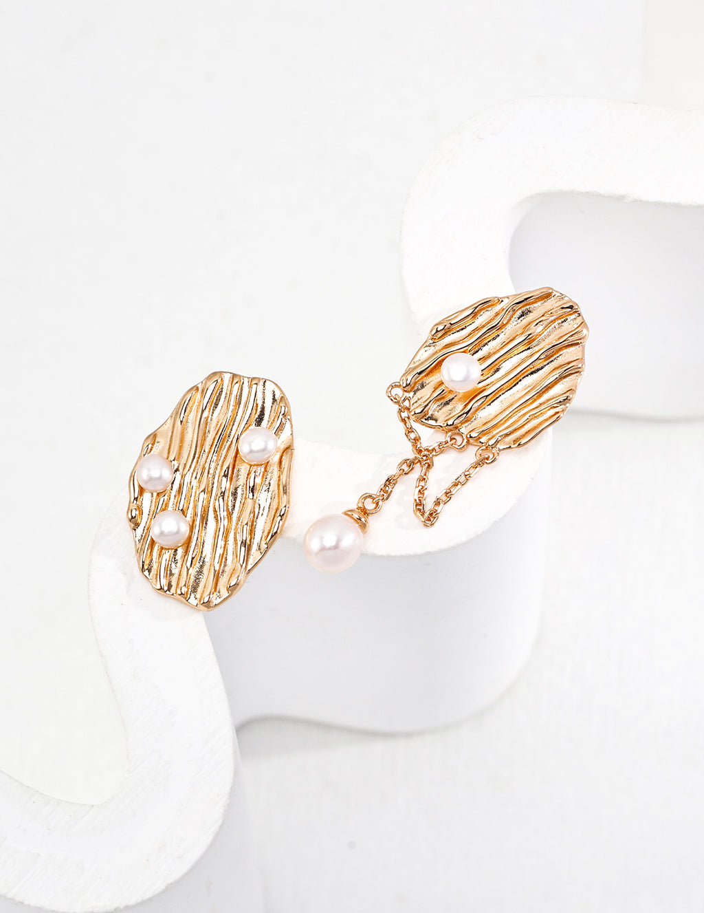 925 Sterling Silver Natural Pearl Earrings - Silver