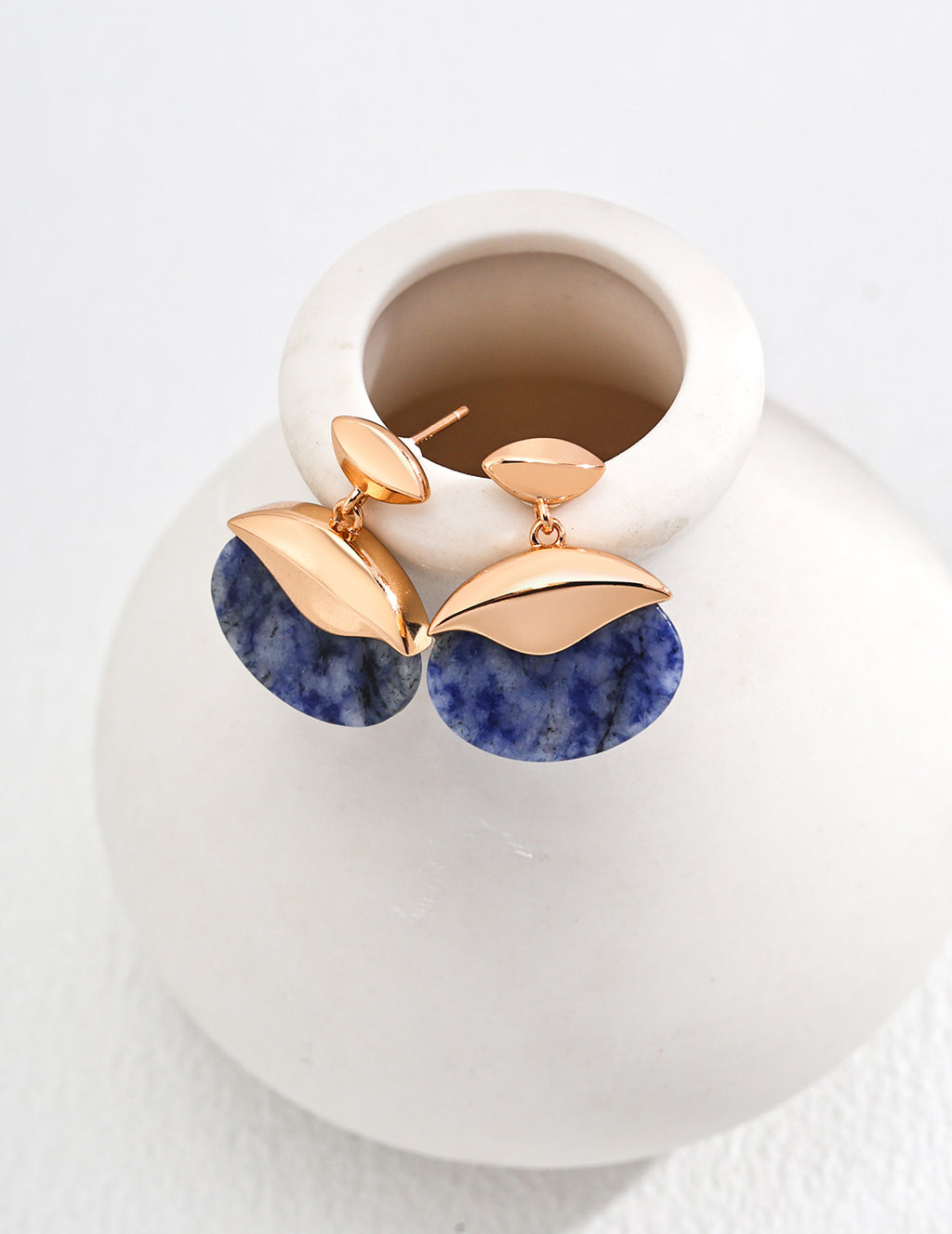 925 Sterling Silver 蓝点石 Earrings - Silver