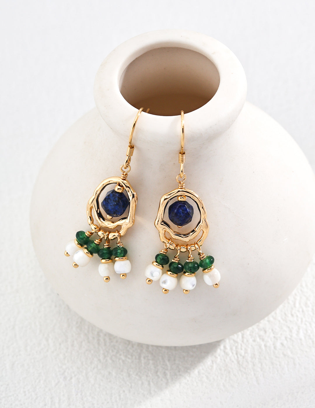 925 Sterling Silver Vintage Shell, Lapis Lazuli and Synthetic Emerald Earrings - Silver