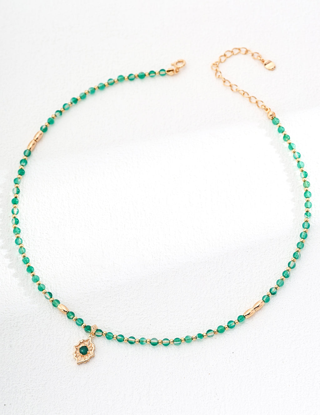 925 Sterling Silver 绿玛瑙 and 绿玉髓 Necklace - Silver