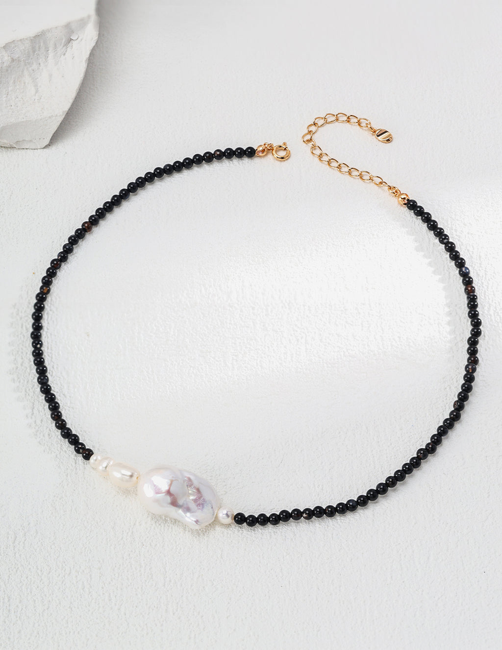 925 Sterling Silver Natural Pearl and Black Agate Necklace - Vintage Gold