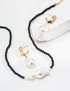 925 Sterling Silver Natural Pearl and Black Agate Necklace - Vintage Gold