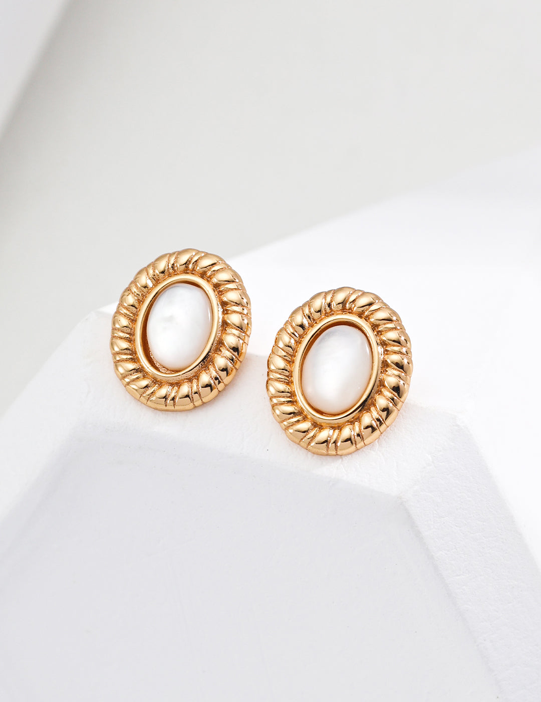 925 Sterling Silver Shell Earrings - Silver