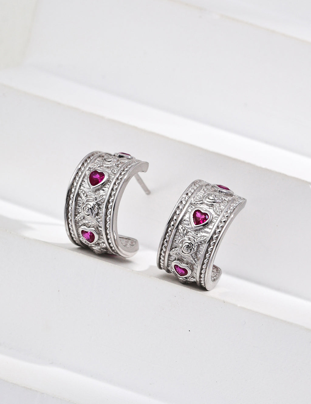 925 Sterling Silver Heart Cubic Zirconia Earrings - Silver