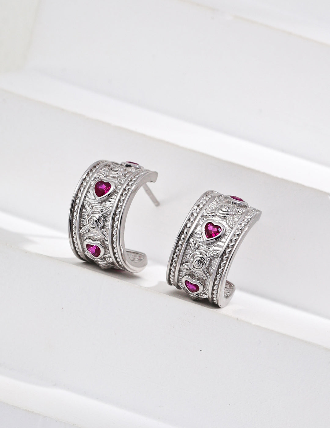 925 Sterling Silver Heart Cubic Zirconia Earrings - Silver