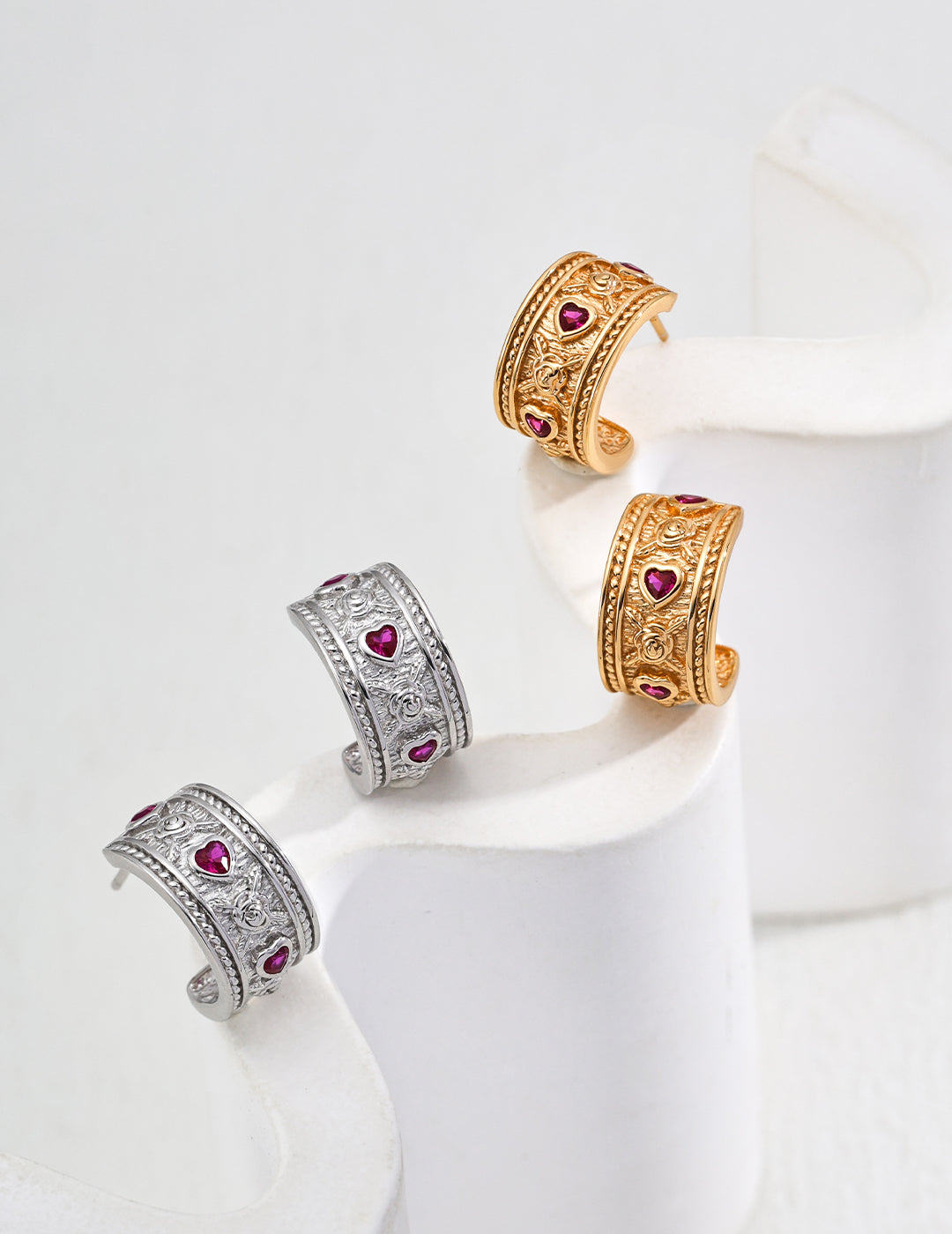 925 Sterling Silver Heart Cubic Zirconia Earrings - Silver