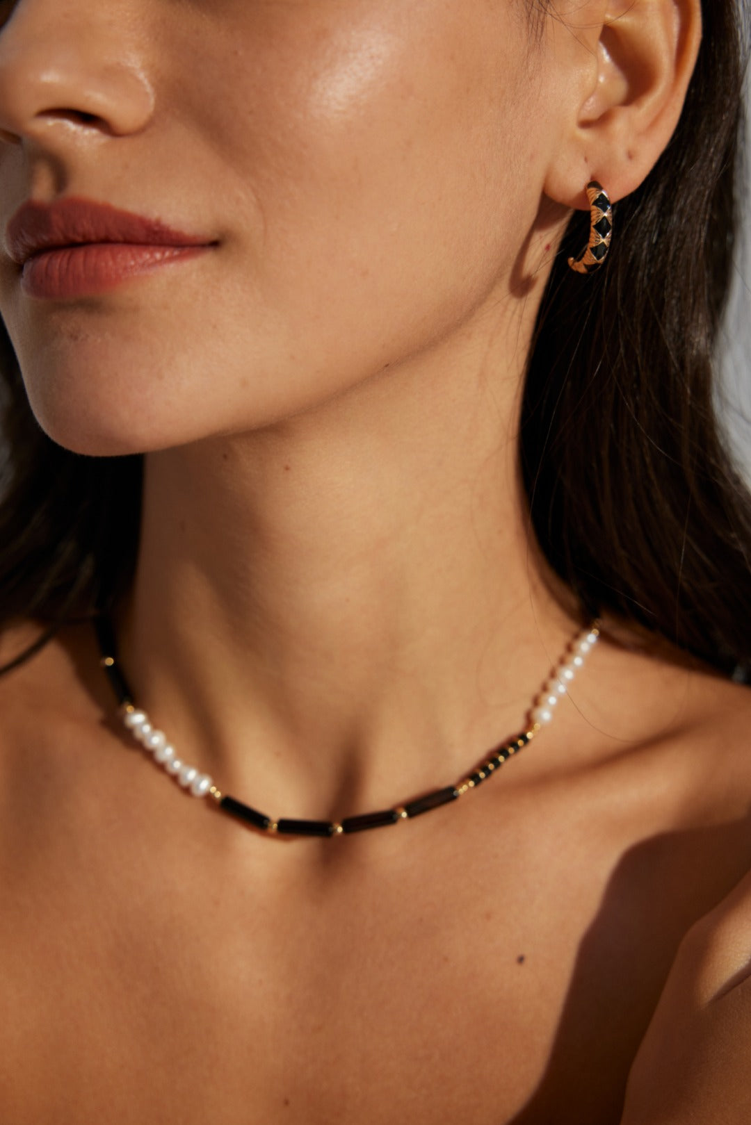 925 Sterling Silver Black Agate and Natural Pearl Necklace - Vintage Gold