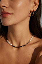 925 Sterling Silver Black Agate and Natural Pearl Necklace - Vintage Gold