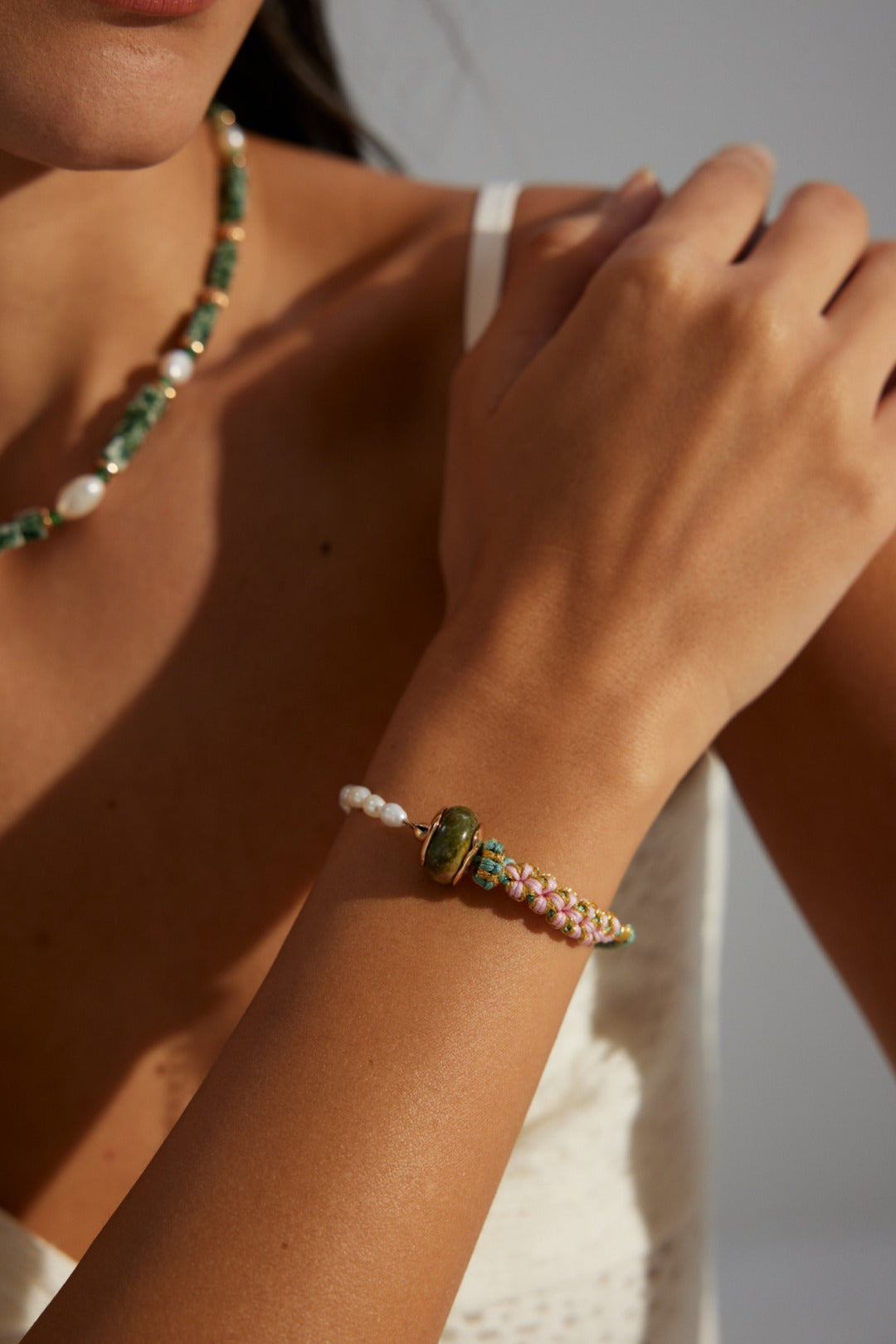 925 Sterling Silver 花绿石 and Natural Pearl Bracelet - Vintage Gold