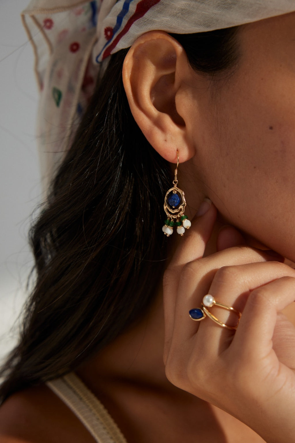 925 Sterling Silver Vintage Shell, Lapis Lazuli and Synthetic Emerald Earrings - Silver