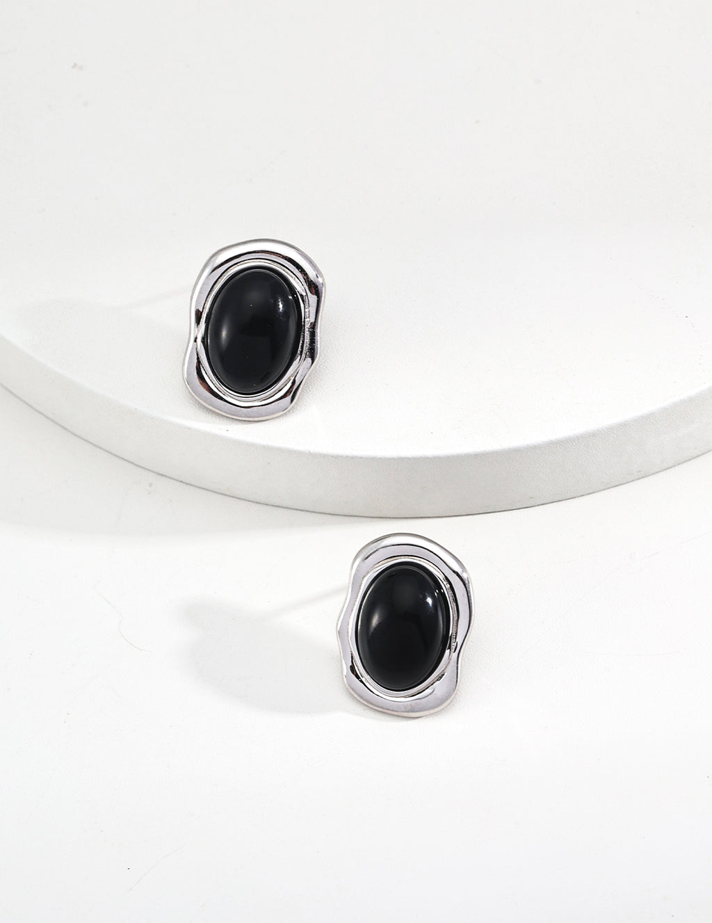925 Sterling Silver Black Agate and Mother of Pearl Earrings - Silver