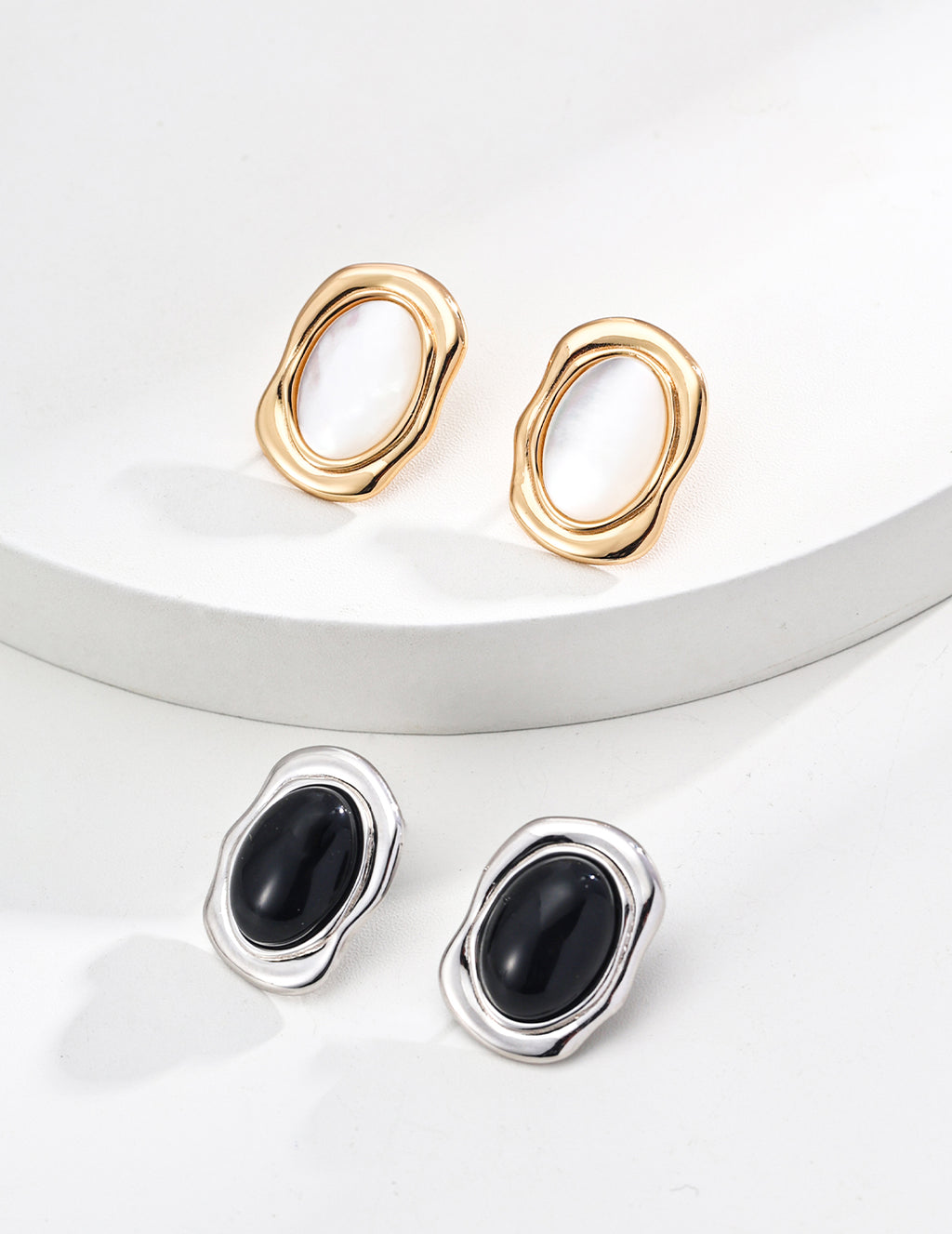 925 Sterling Silver Black Agate and Mother of Pearl Earrings - Silver