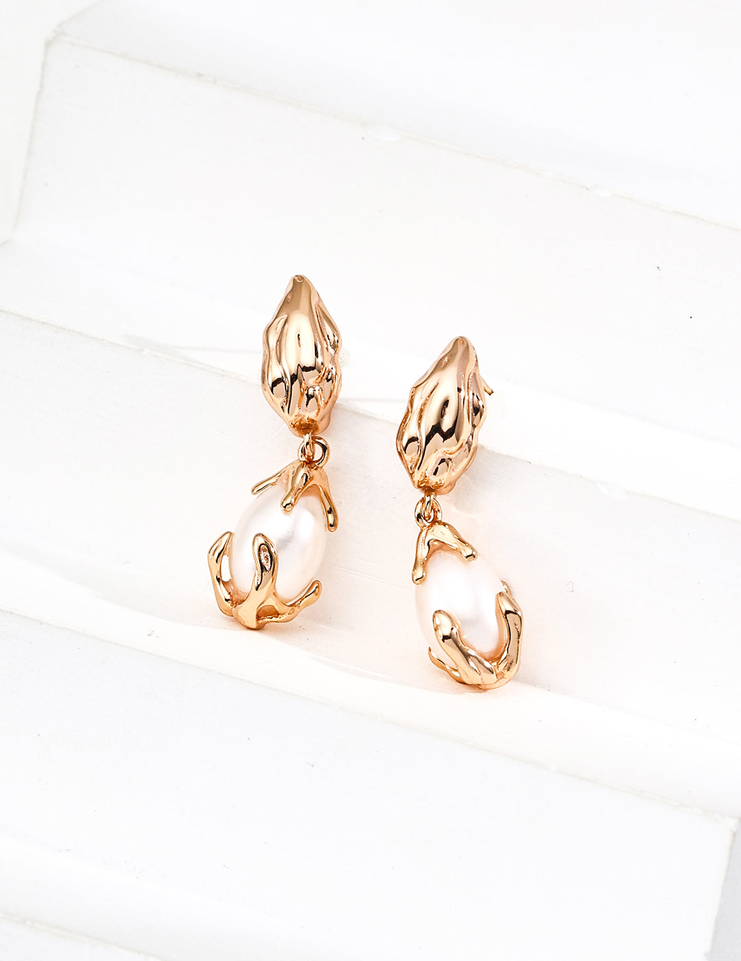 925 Sterling Silver Fluid Natural Pearl Earrings - Vintage Gold
