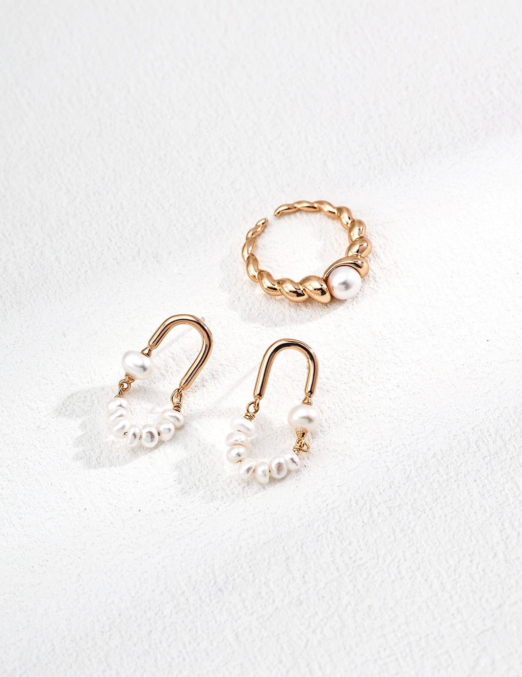925 Sterling Silver Natural Pearl Earrings - Silver