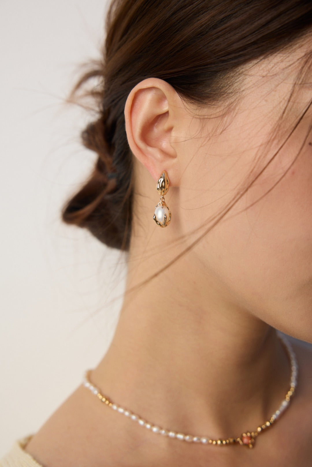 925 Sterling Silver Fluid Natural Pearl Earrings - Silver