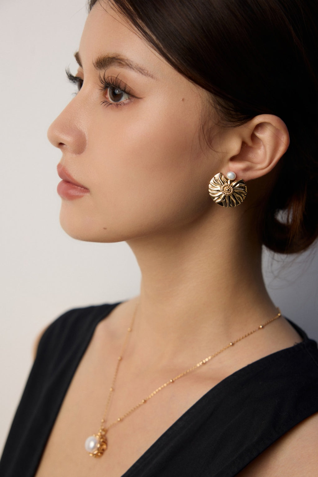 925 Sterling Silver Floral Natural Pearl Earrings - Vintage Gold