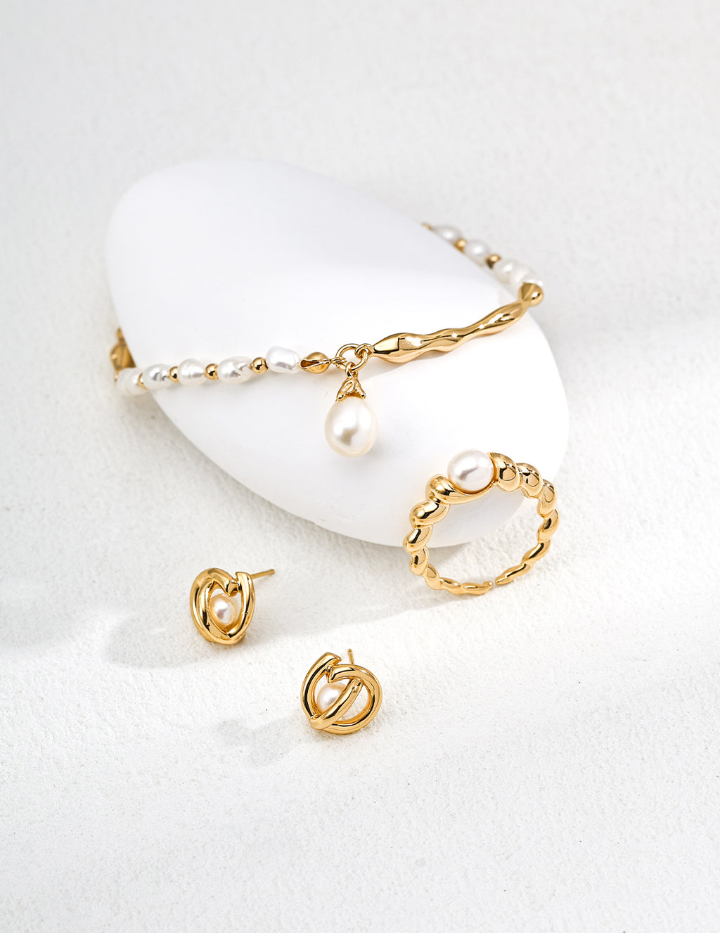 925 Sterling Silver Natural Pearl Earrings - Silver