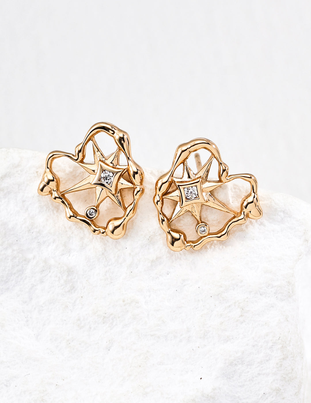 925 Sterling Silver Star Cubic Zirconia Earrings - Vintage Gold