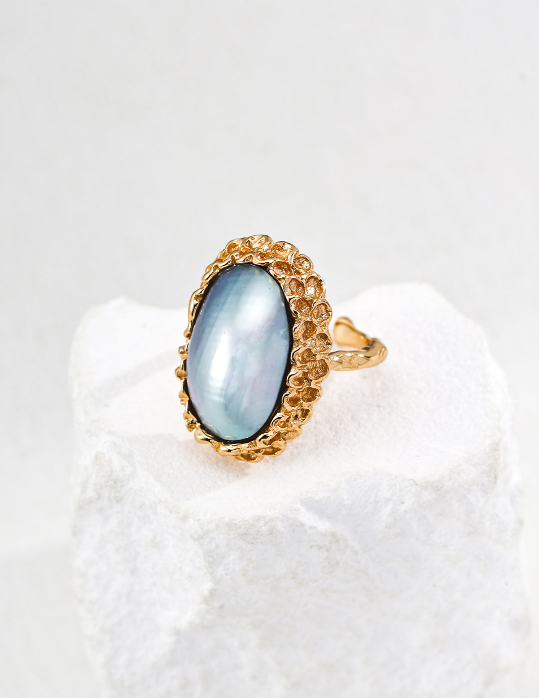 925 Sterling Silver Vintage Mabe Pearl Ring, front view