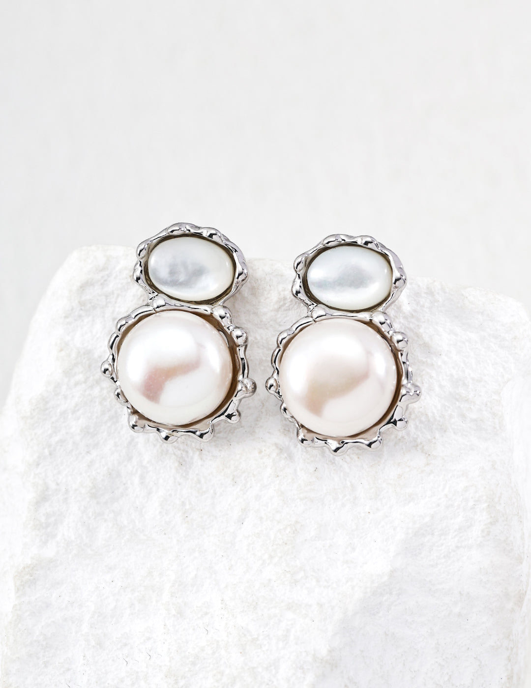 925 Sterling Silver Fluid Natural Pearl, Mother of Pearl and Tiger’s Eye Earrings - Vintage Gold