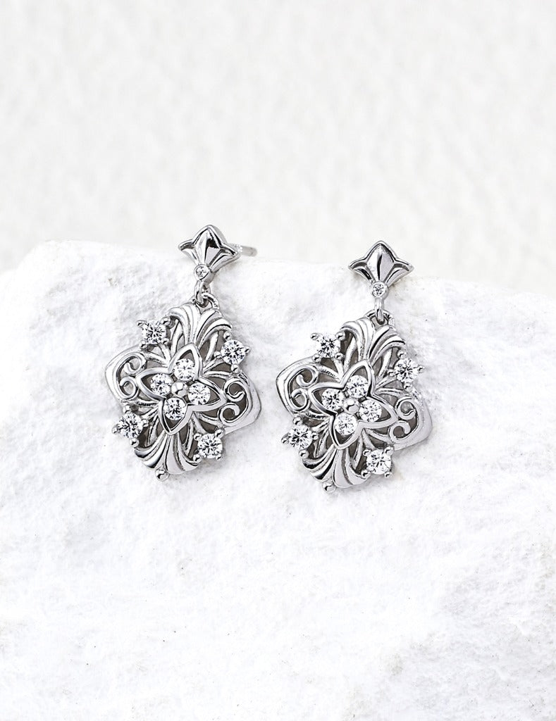 925 Sterling Silver Four-Leaf Cubic Zirconia Earrings - Vintage Gold