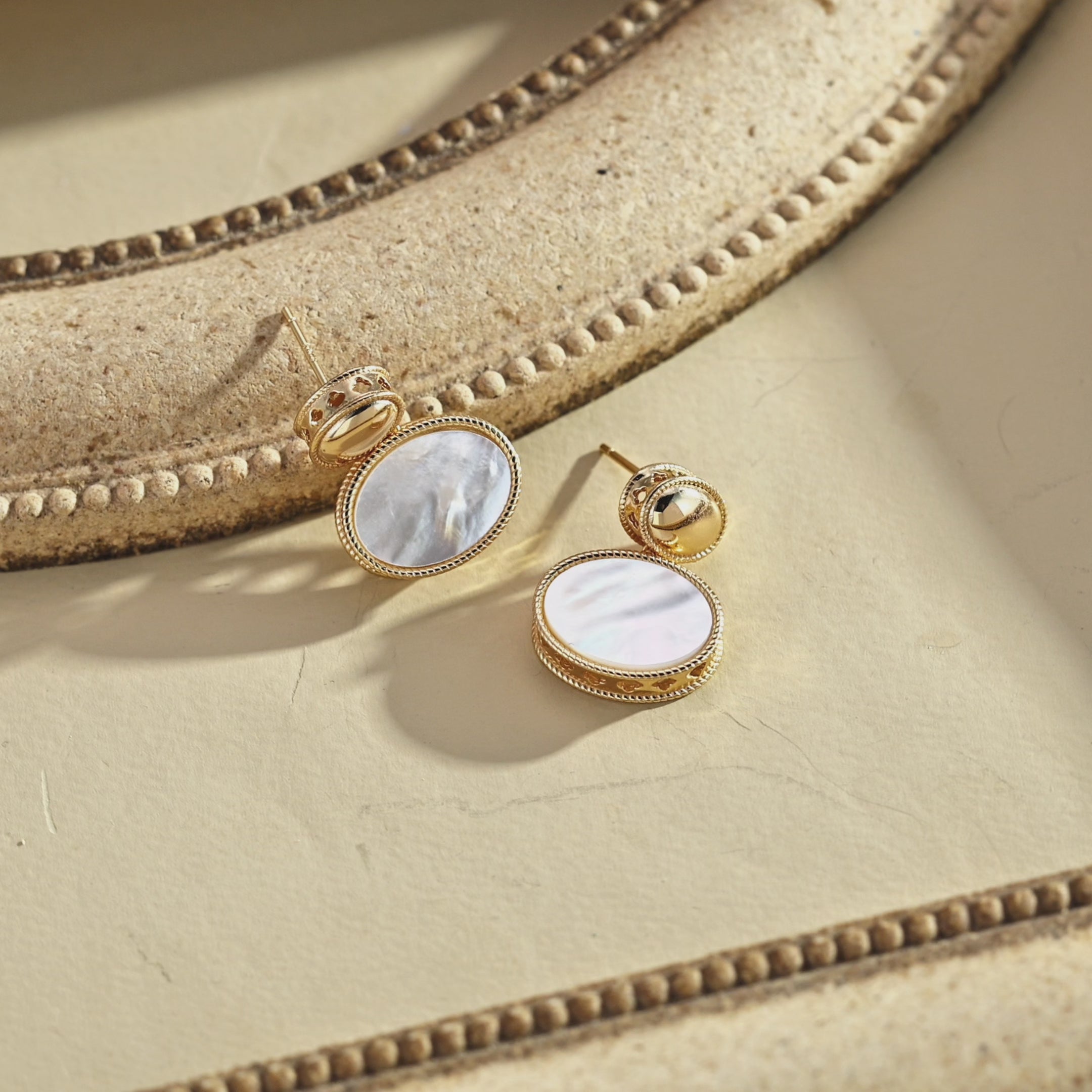 925 Sterling Silver Mother of Pearl Drop Earrings