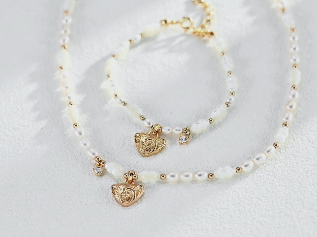 925 Sterling Silver Shell and Pearl and Cubic Zirconia Vintage-Inspired Necklace