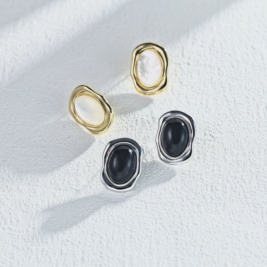 925 Sterling Silver Black Agate and Mother of Pearl Earrings product video E01243_影片_1