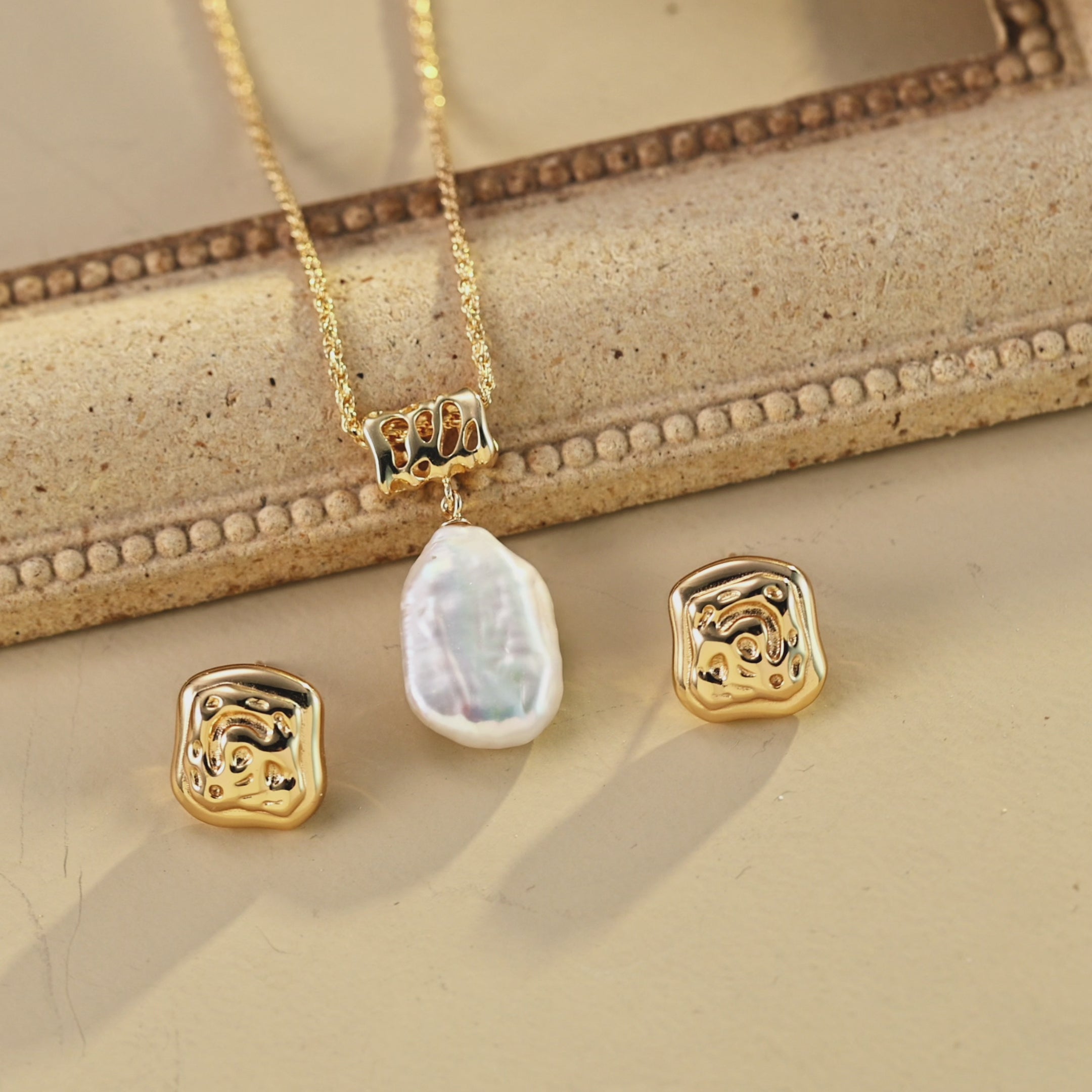 925 Sterling Silver Baroque Pearl Square Pendant Necklace