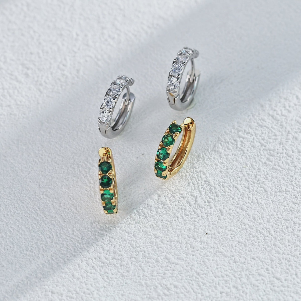 925 Sterling Silver Cubic Zirconia Earrings product video E01244_影片_1