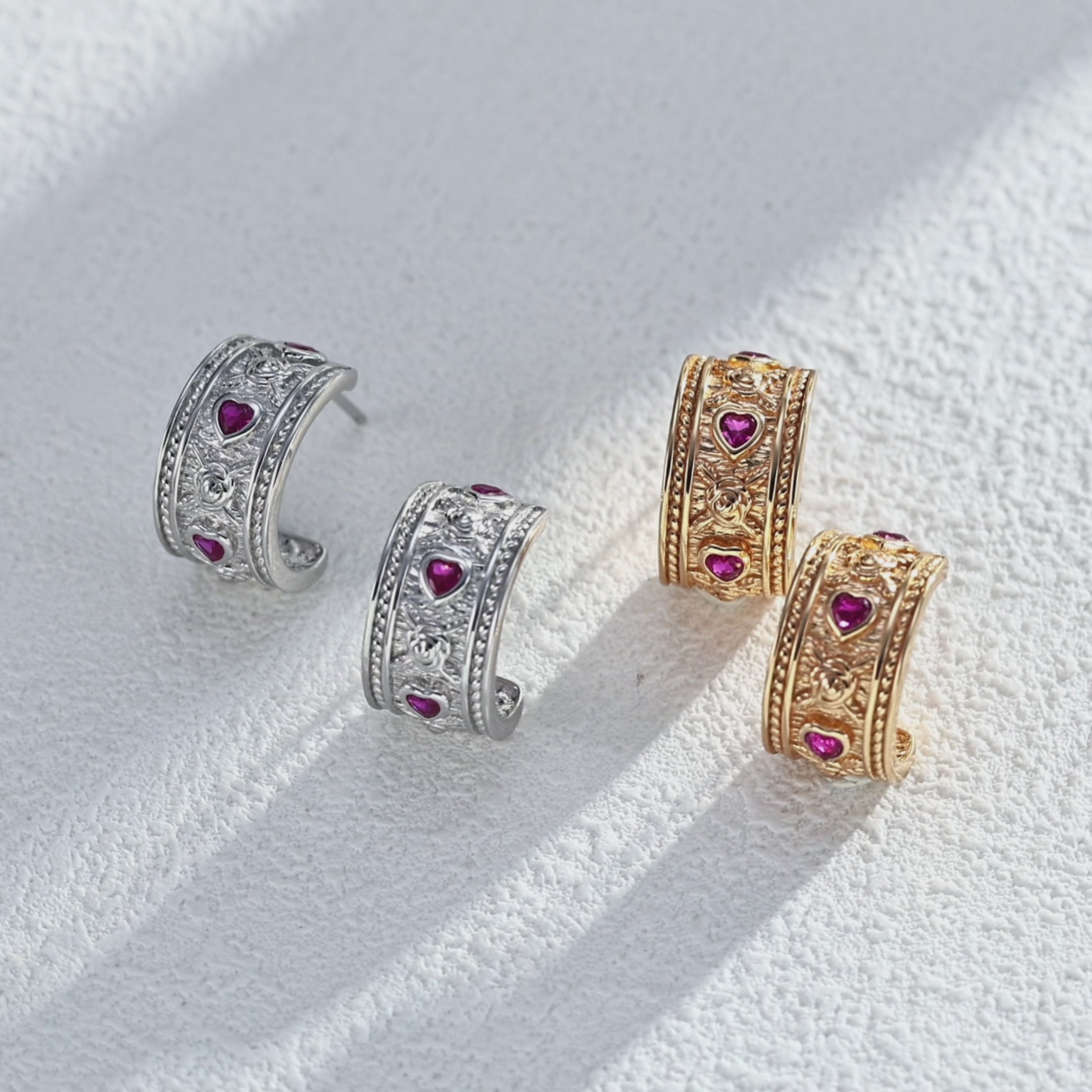 925 Sterling Silver Heart Cubic Zirconia Earrings product video E01214_影片_1