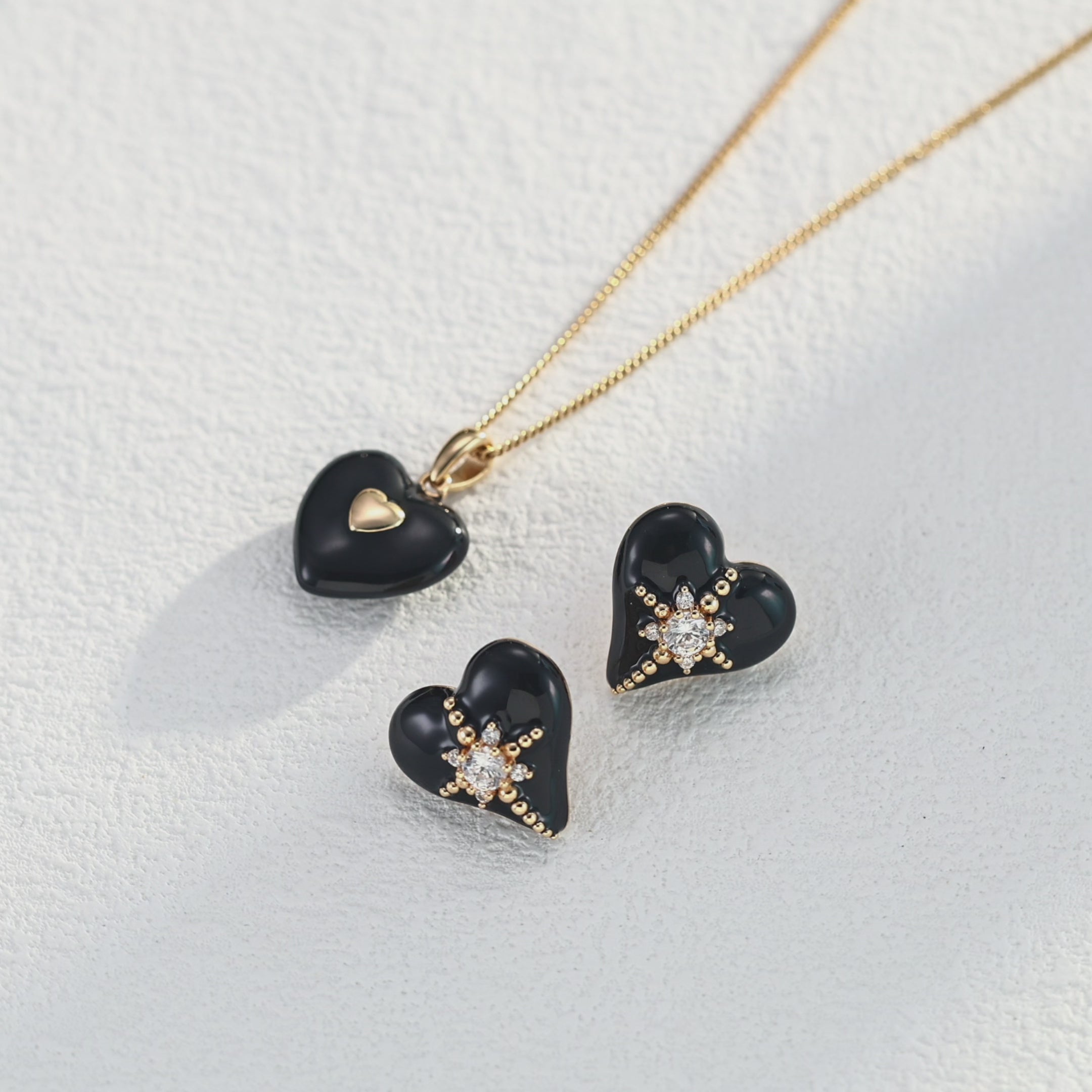 925 Sterling Silver Heart Drip Glaze and Cubic Zirconia Earrings product video E01228-2_影片_1