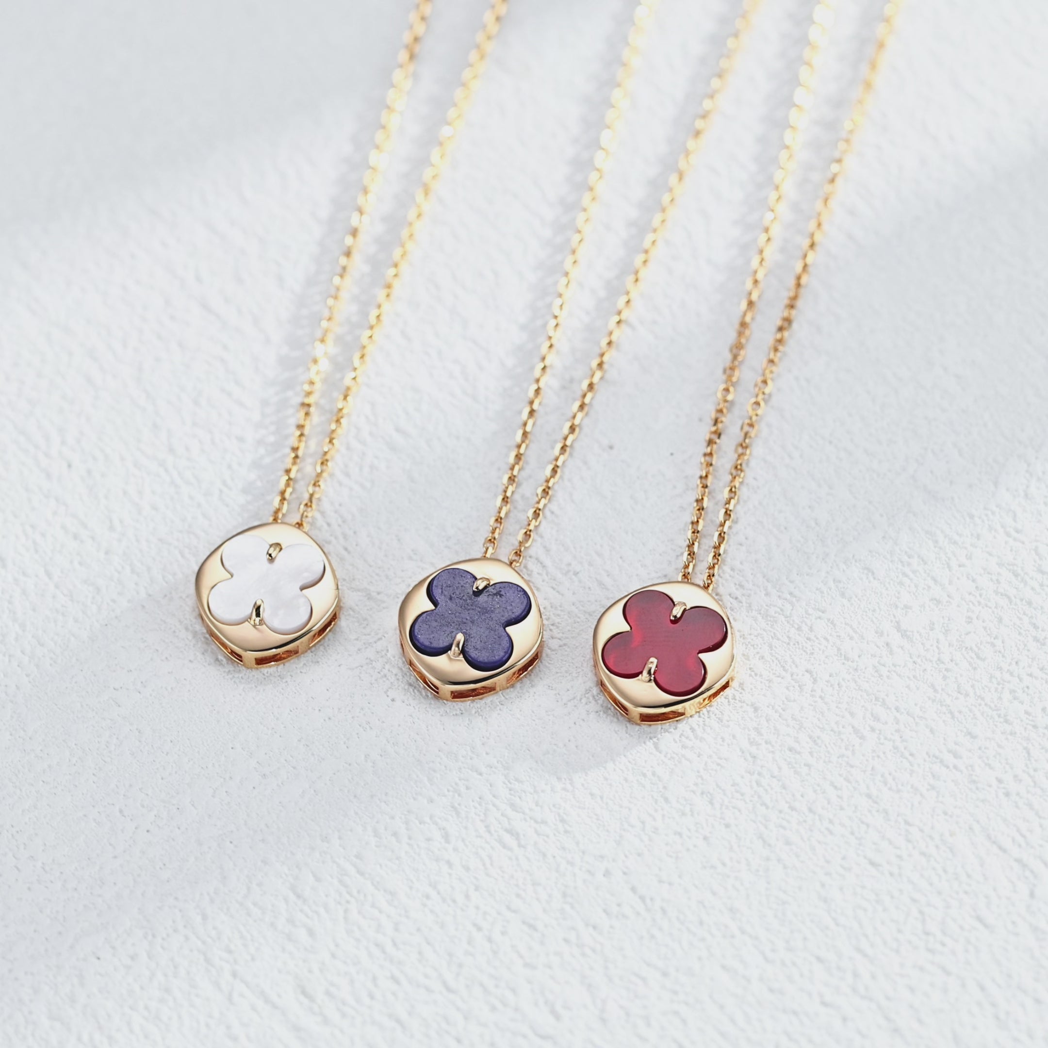 925 Sterling Silver Clover Pendant Necklace with Lapis Lazuli, Mother of Pearl or Agate