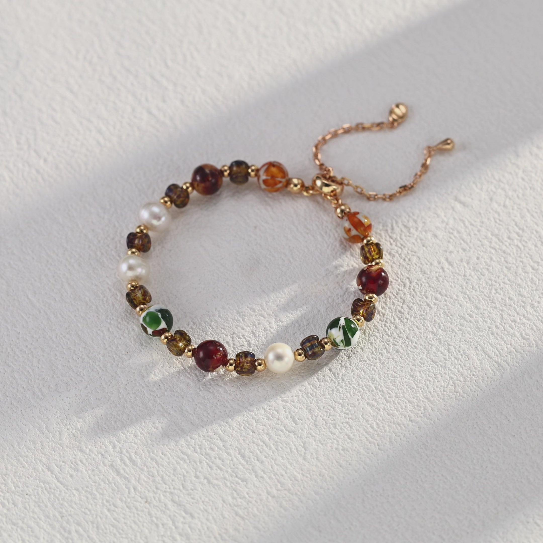 925 Sterling Silver Vintage Freshwater Pearl, Czech Iridescent Glass and Iridescent Shell Bead Bracelet product video SL0205-2_影片_1